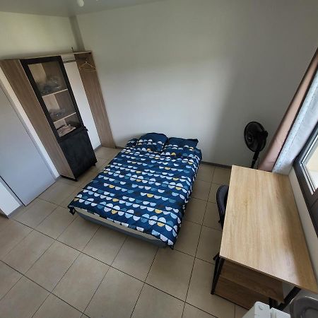 Residence De La Gare, Chambre Meublee Longjumeau Ngoại thất bức ảnh